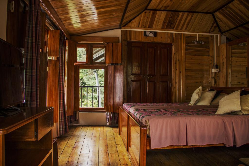 Ken And Twill Guest House Shillong Esterno foto