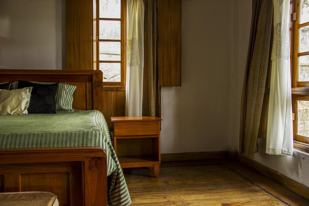 Ken And Twill Guest House Shillong Esterno foto