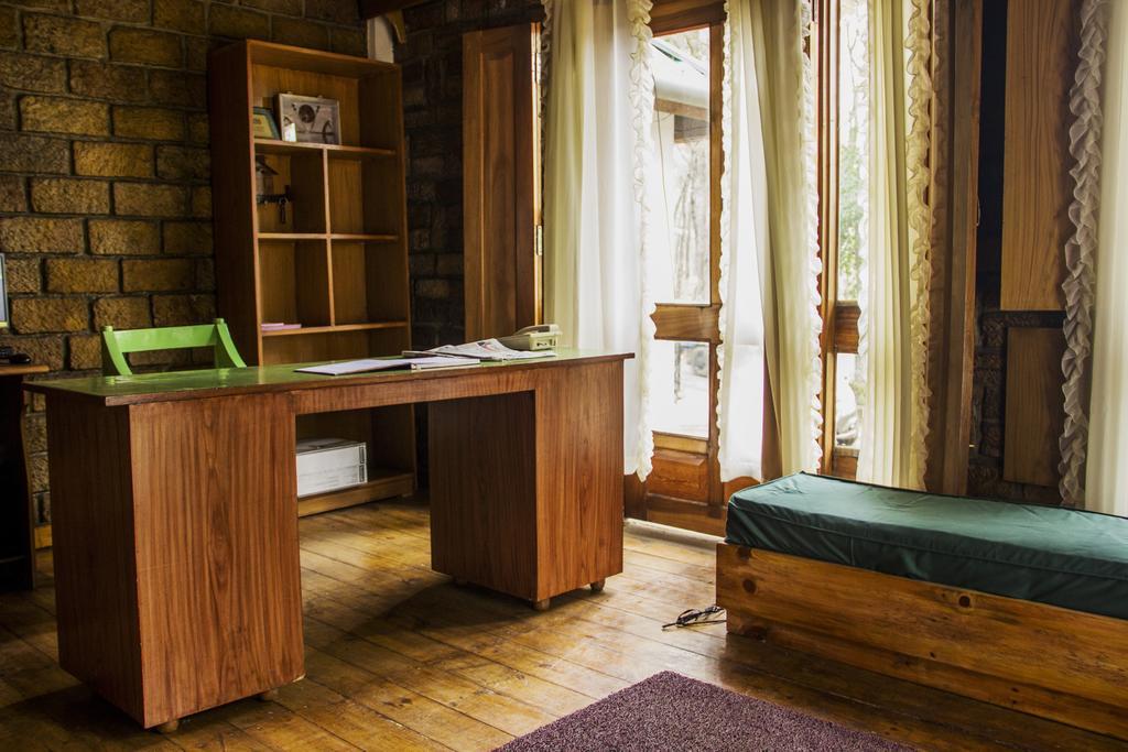 Ken And Twill Guest House Shillong Esterno foto