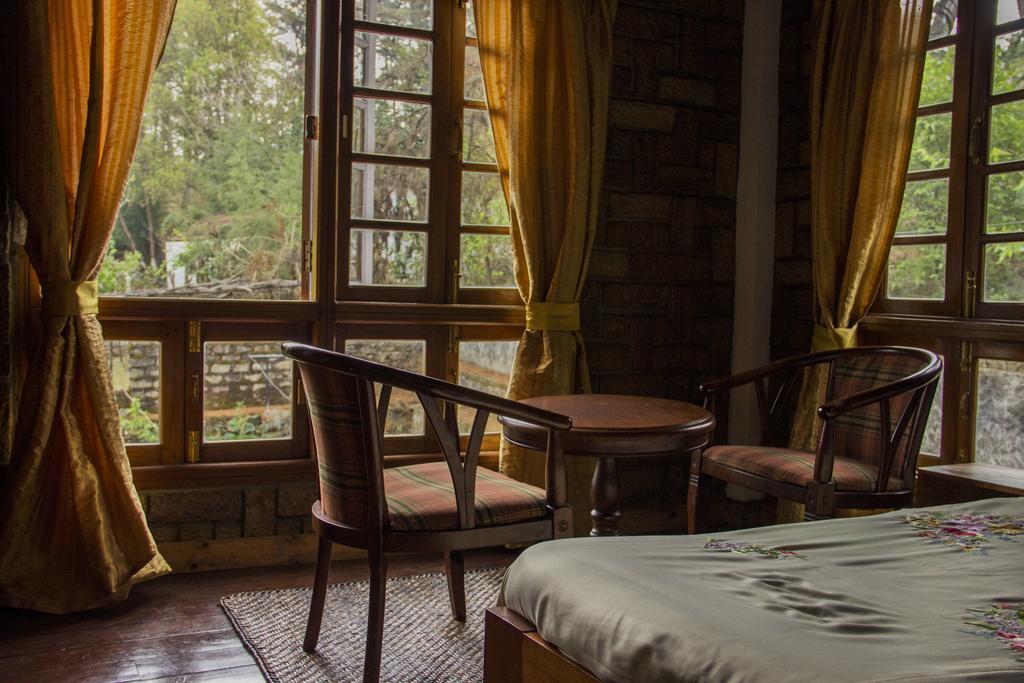 Ken And Twill Guest House Shillong Esterno foto
