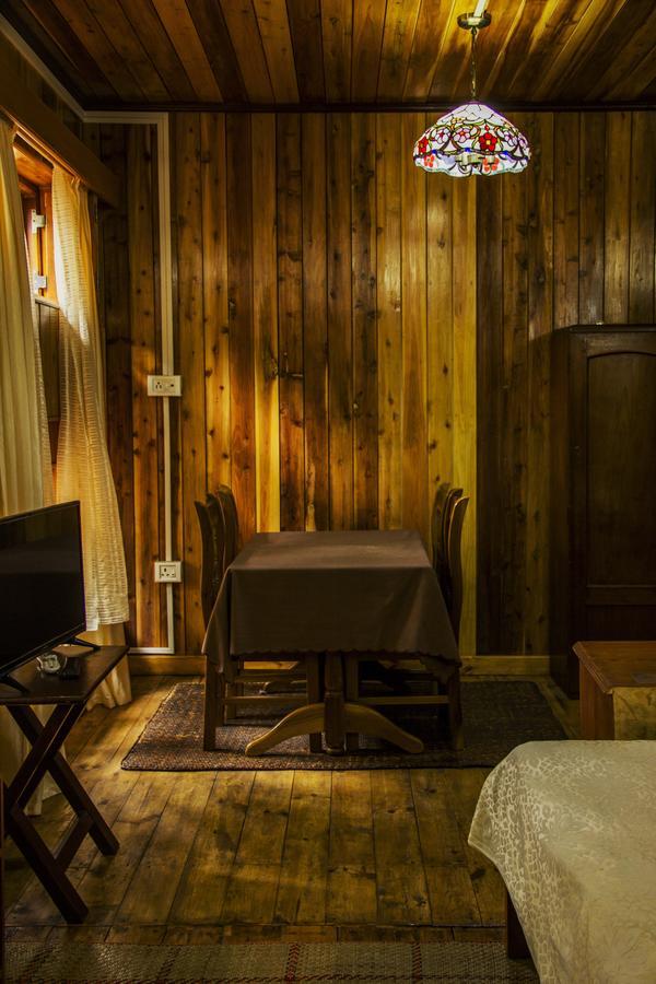 Ken And Twill Guest House Shillong Esterno foto